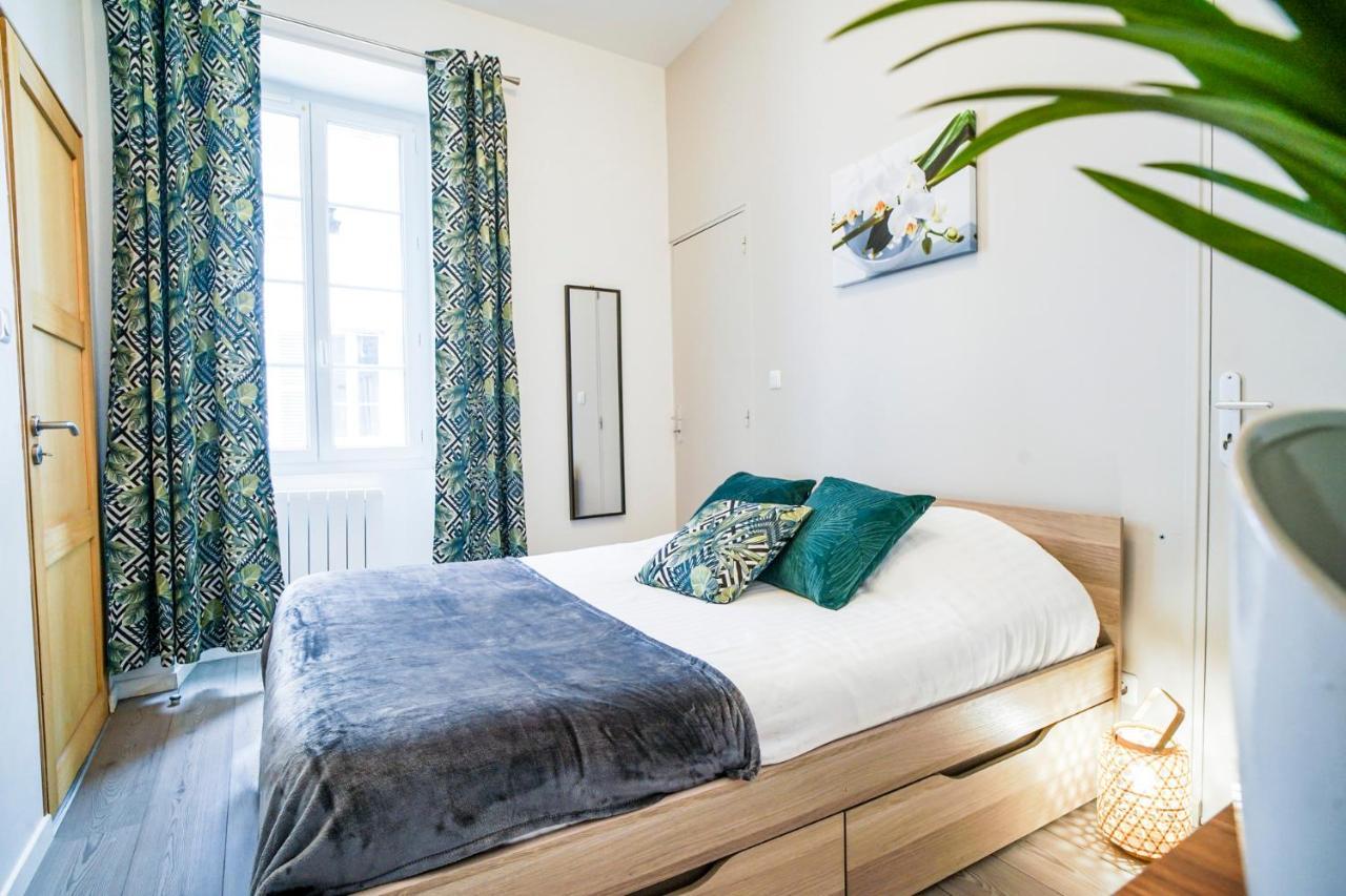 Onloc - Montpezat Coup De Coeur - Hyper Centre - Calme - Wifi Apartment